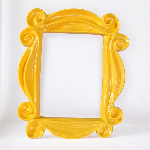 Friends  Peephole Frame Picture Photo Yellow Hanging Frame - Picture 6 of 16